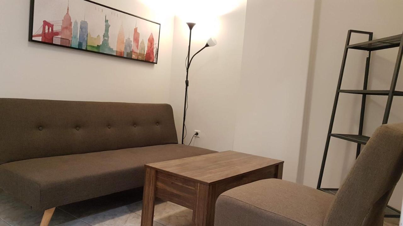 Palette Apartment Chocolate - Athens Center, 6 Bd, 3 Bath ภายนอก รูปภาพ