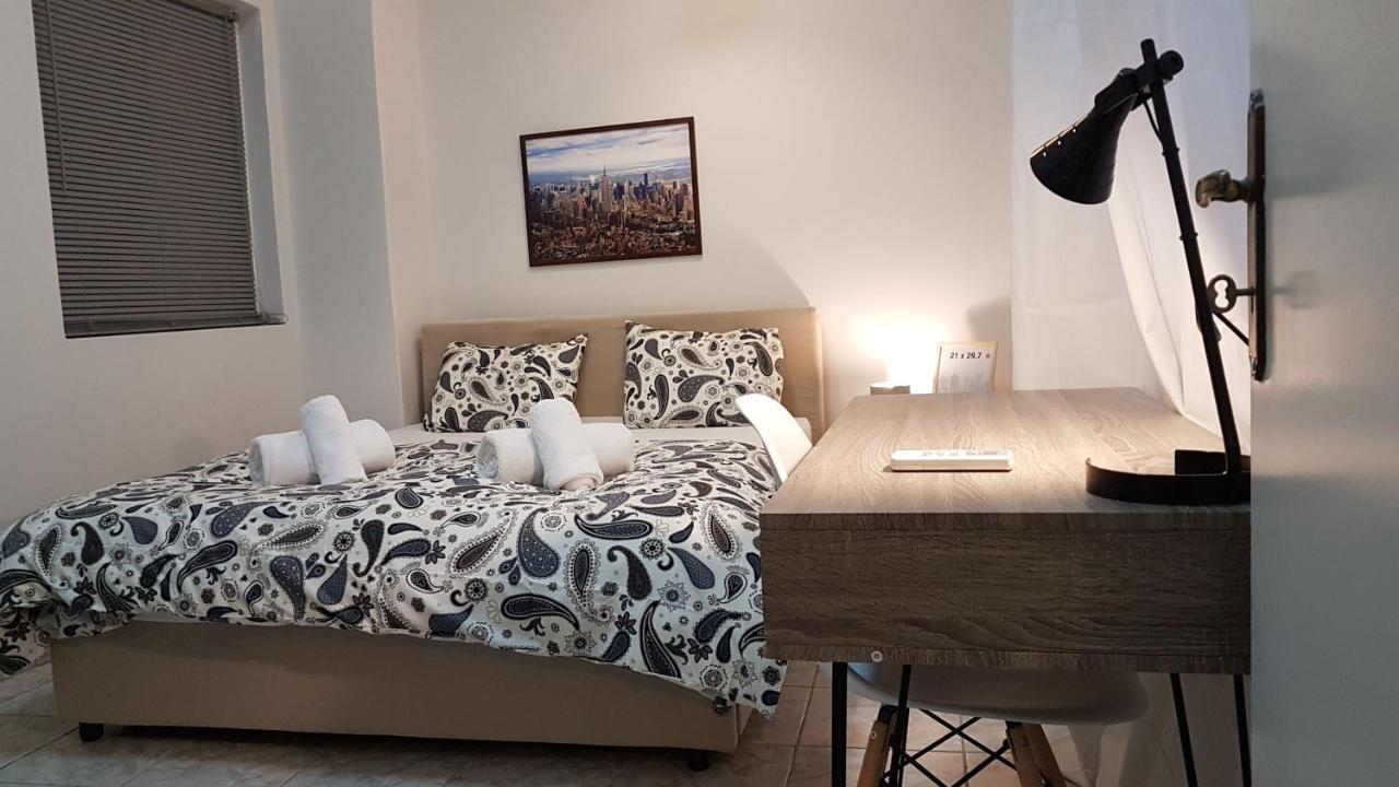 Palette Apartment Chocolate - Athens Center, 6 Bd, 3 Bath ภายนอก รูปภาพ