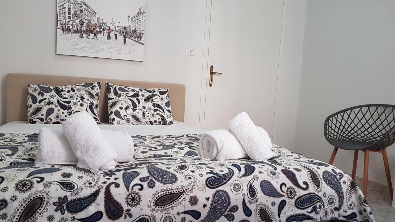 Palette Apartment Chocolate - Athens Center, 6 Bd, 3 Bath ภายนอก รูปภาพ